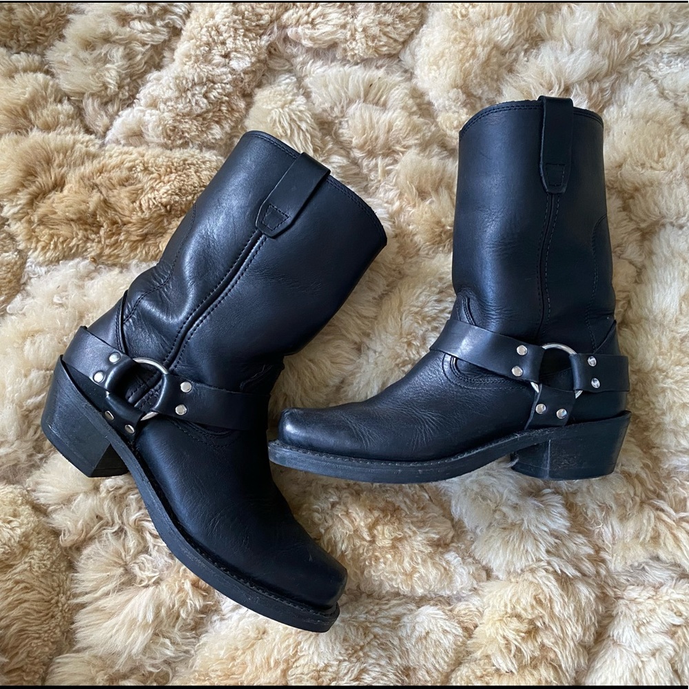 Durango women’s 10” harness boot black US 9.5M but fits 10M too EU41.5 excellent